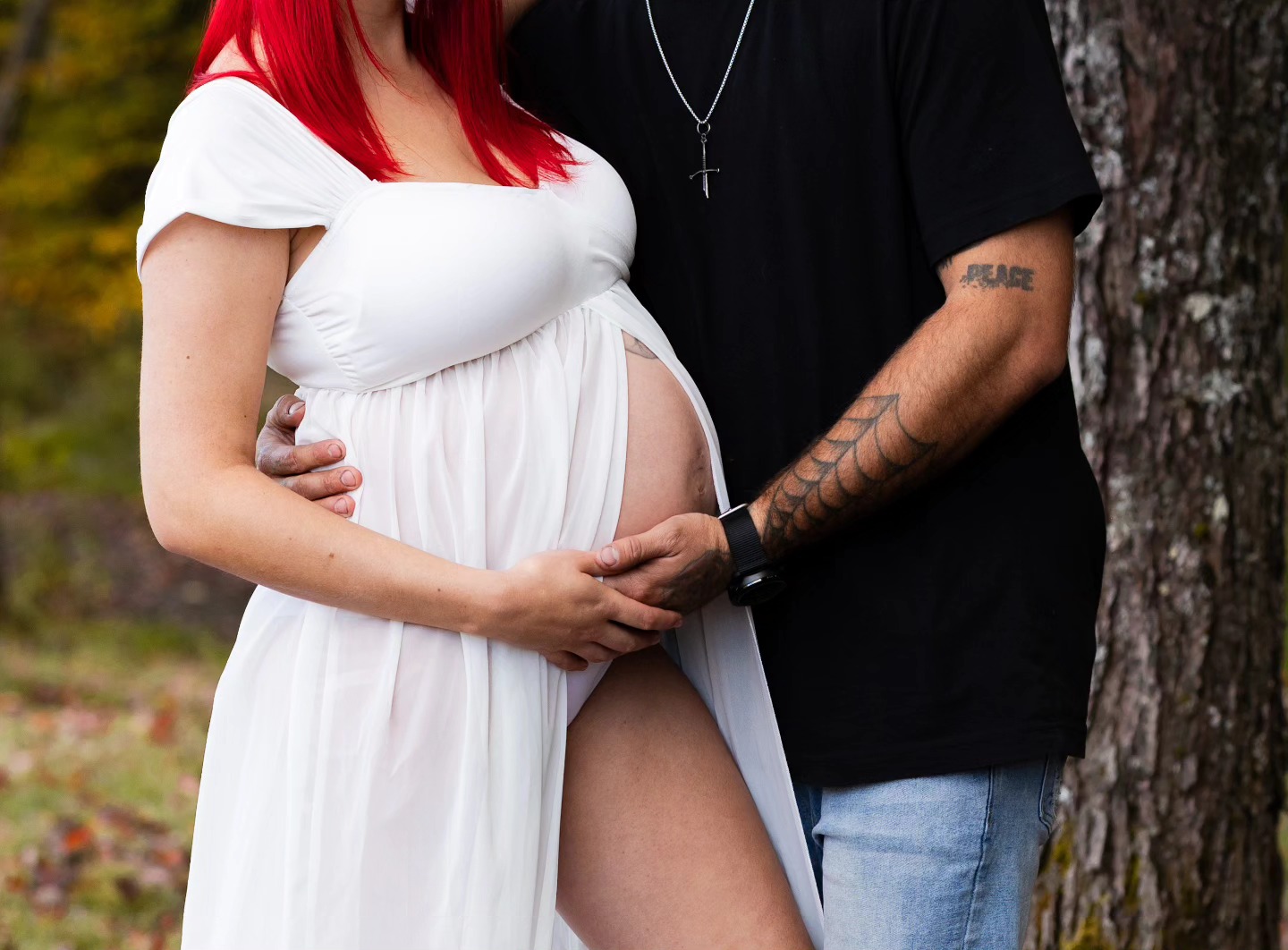 Séance photo de mariage romantique en extérieur à Saint-Jérôme, au bord de l’eau