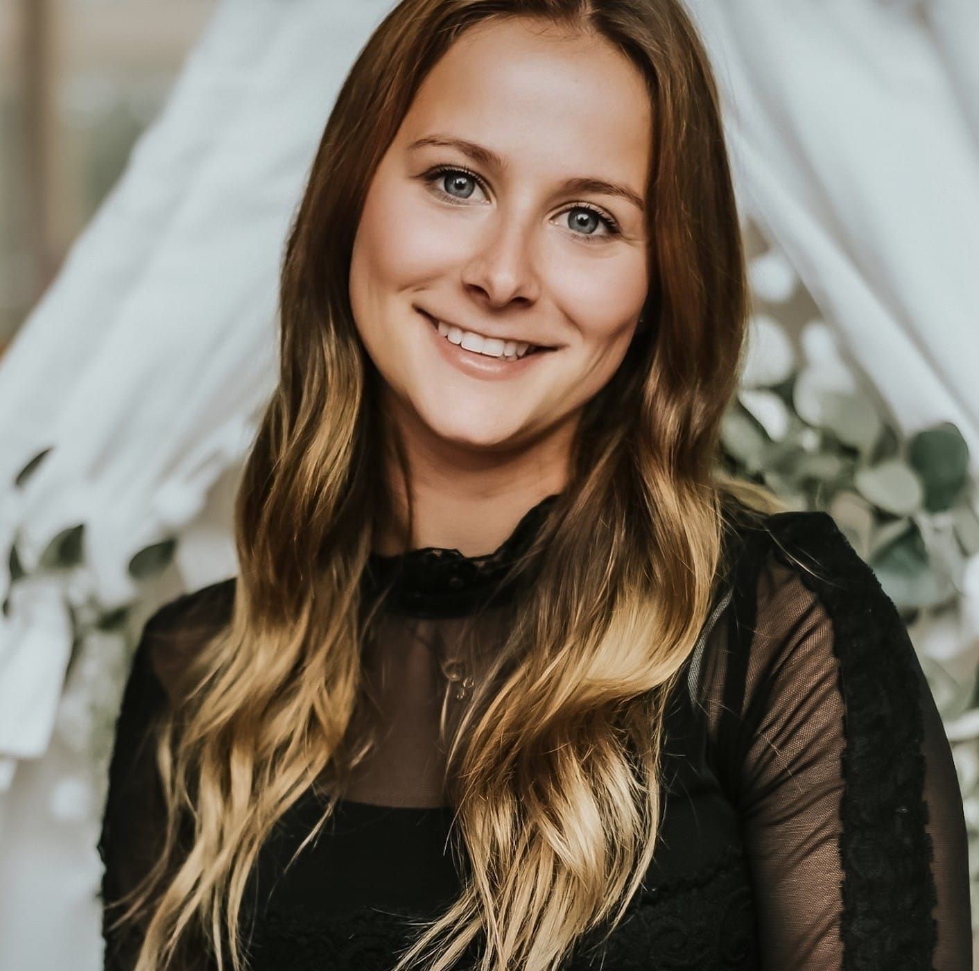 Photographes professionnels capturant des moments en intérieur lors d’un événement à Saint-Jérôme